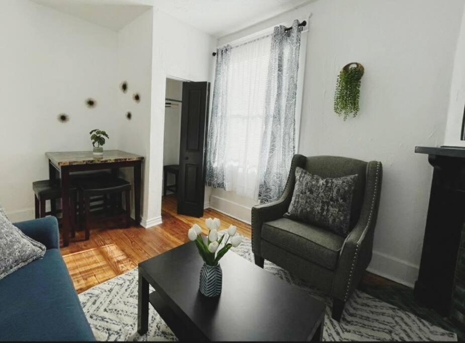 Appartamento Lovely 2Br W Office Space - King Bed & Alexa Pittsburgh Esterno foto